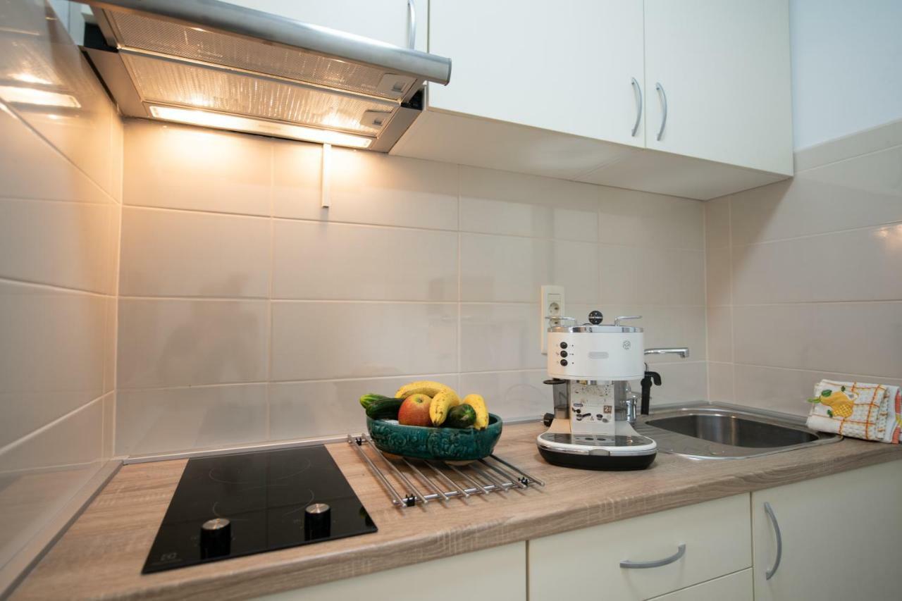 Apartments Stella Опатия Екстериор снимка