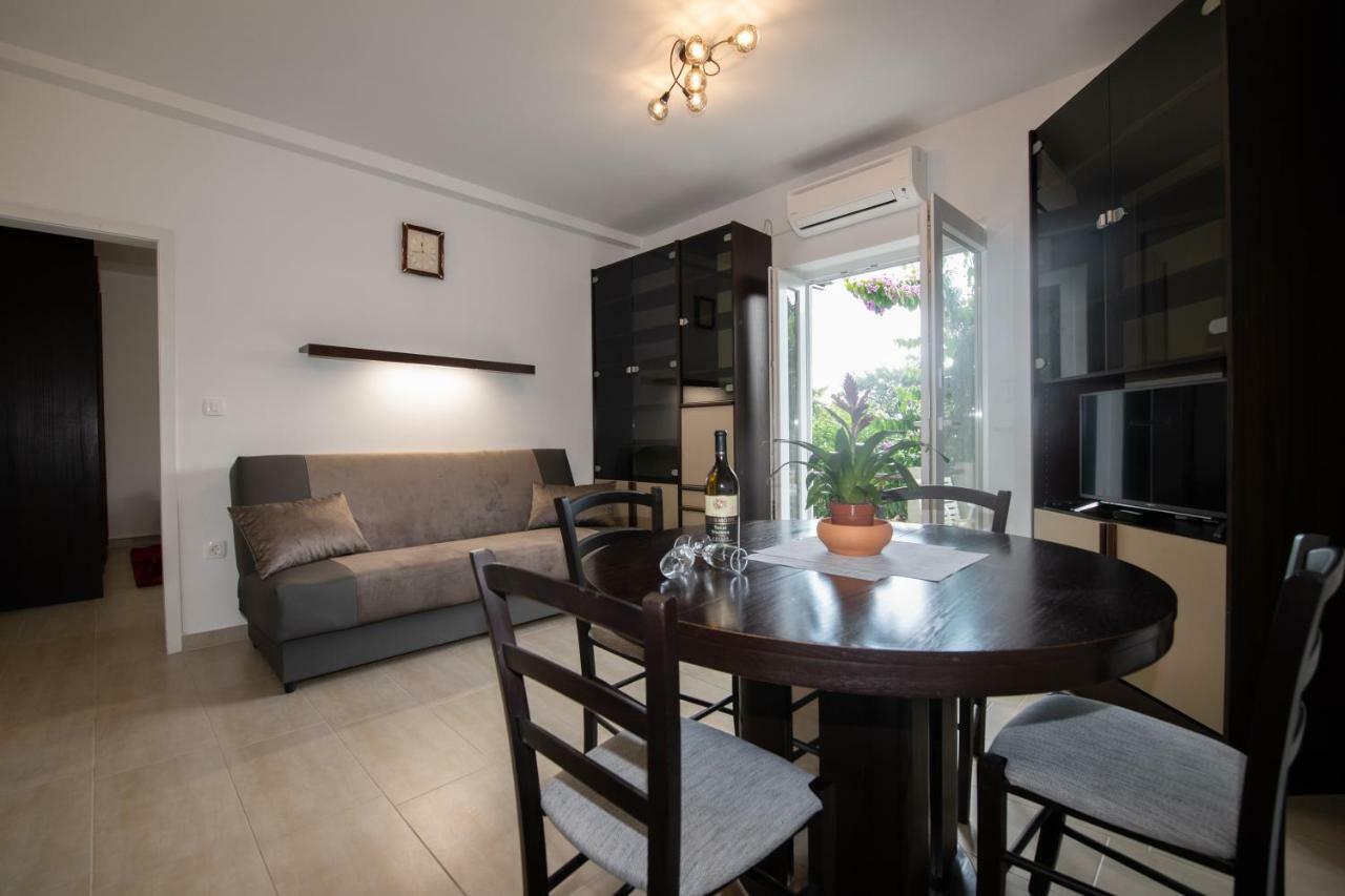 Apartments Stella Опатия Екстериор снимка