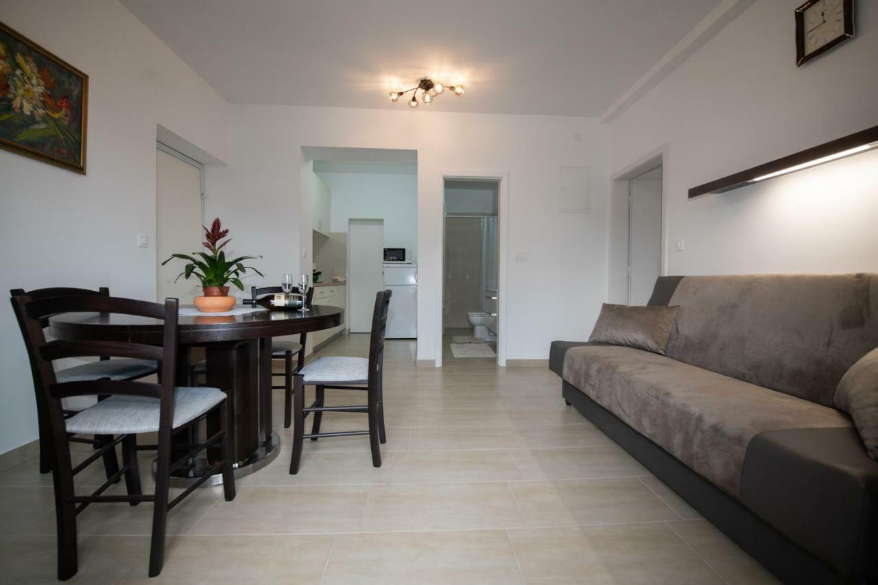 Apartments Stella Опатия Екстериор снимка